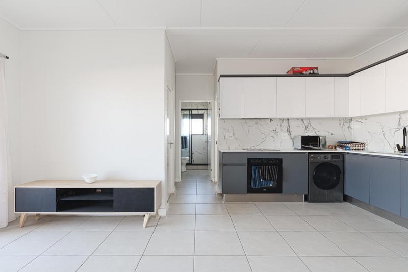 To Let 2 Bedroom Property for Rent in Somerset West Western Cape